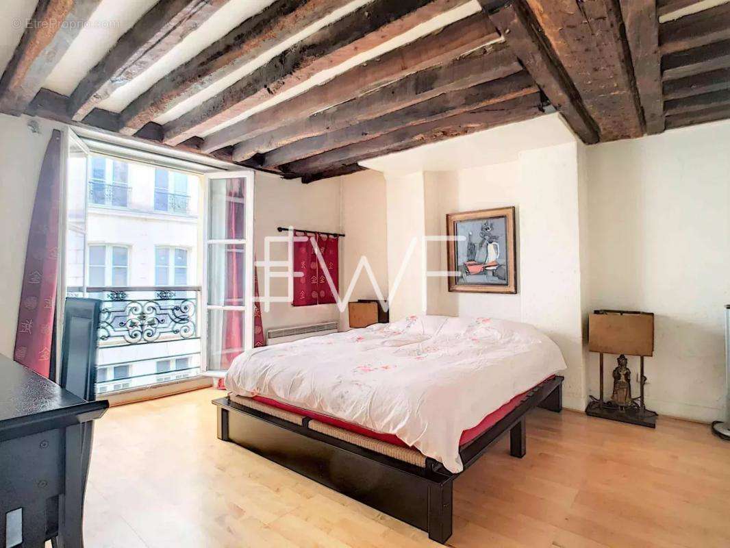 Appartement à PARIS-4E