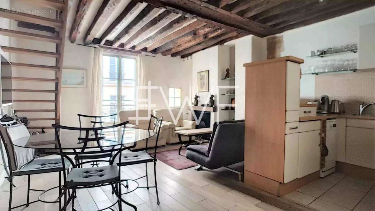 Appartement à PARIS-4E