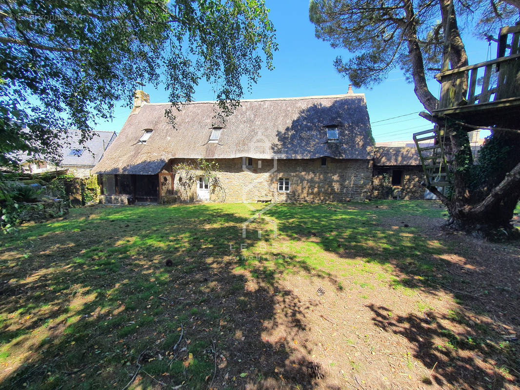 Maison à CLEGUER