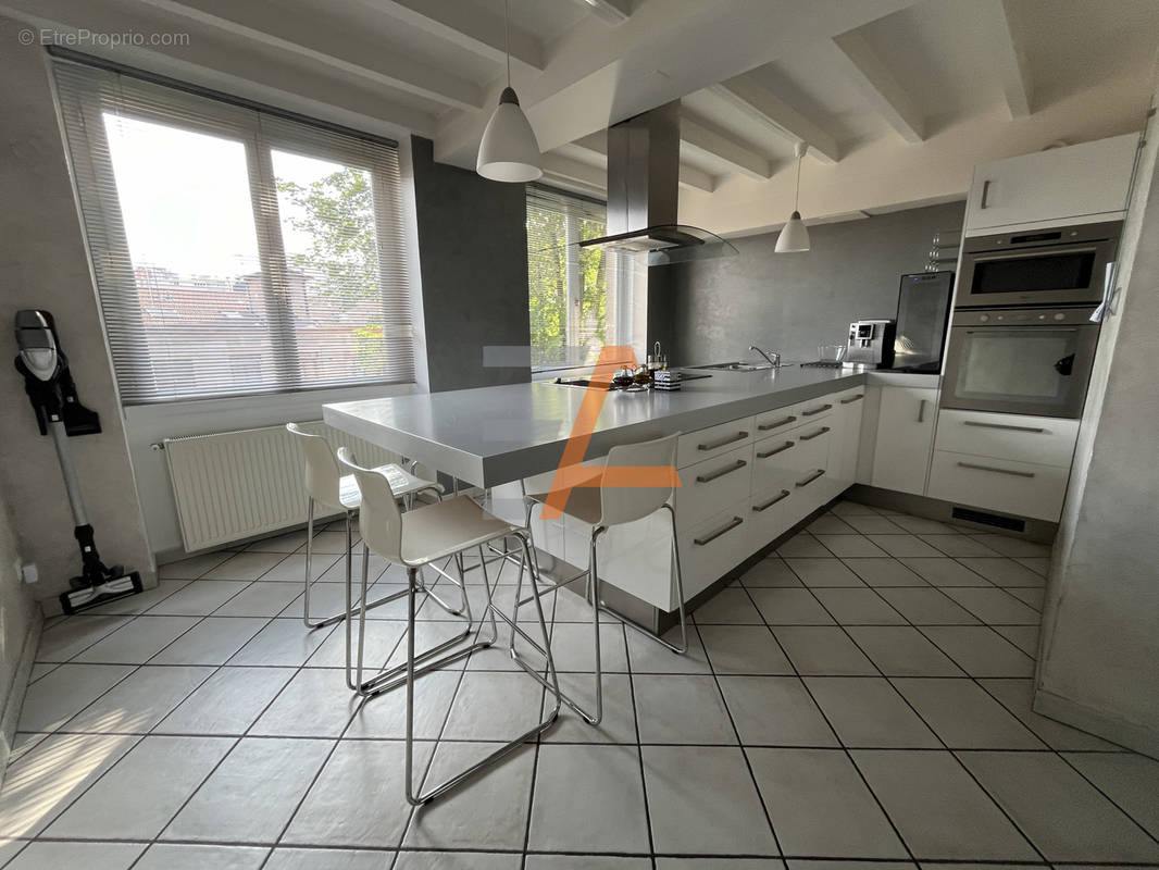 Appartement à SAINT-ETIENNE