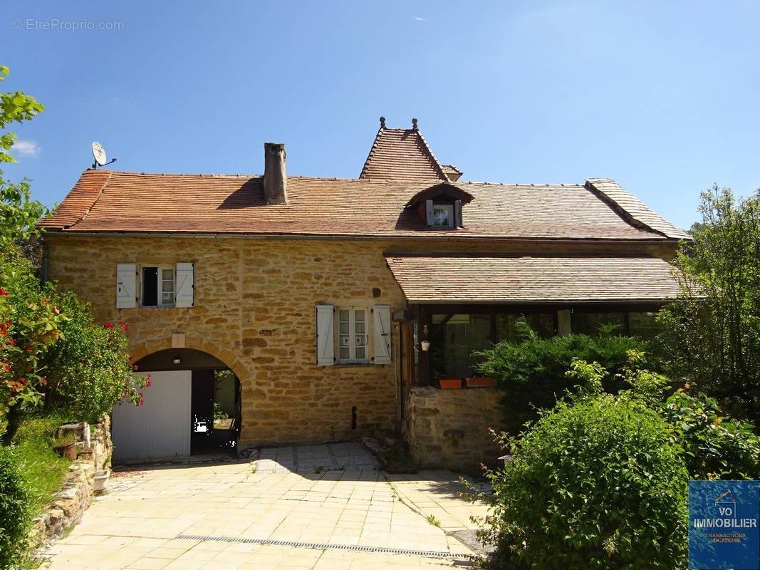 Maison à VILLEFRANCHE-DE-ROUERGUE