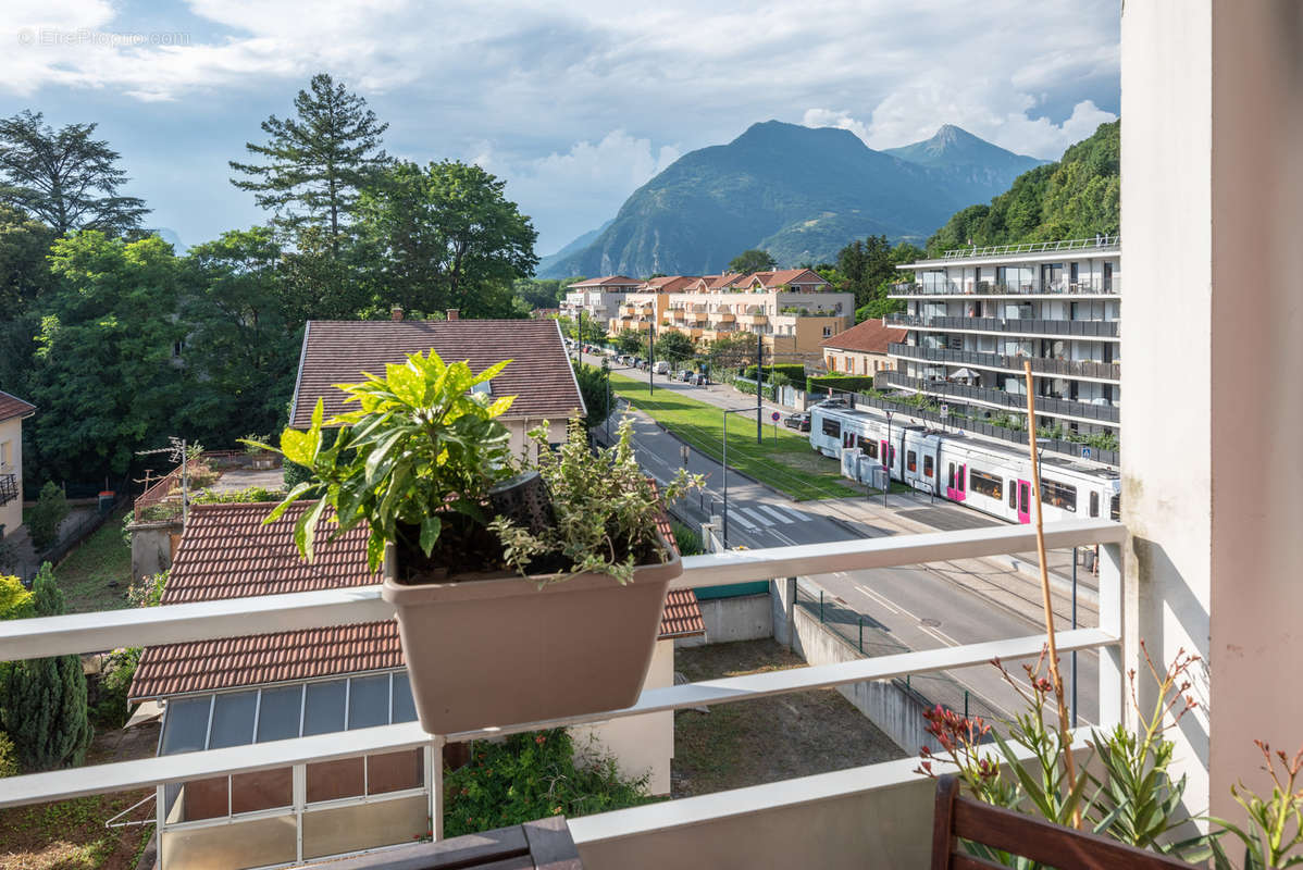 Appartement à SAINT-MARTIN-LE-VINOUX