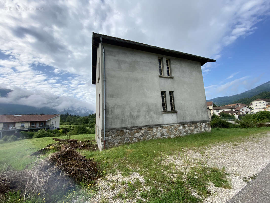 Maison à CHAMPFROMIER