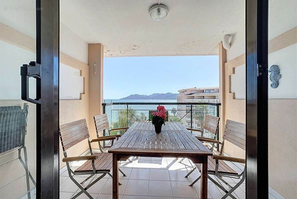 Appartement à CANNES