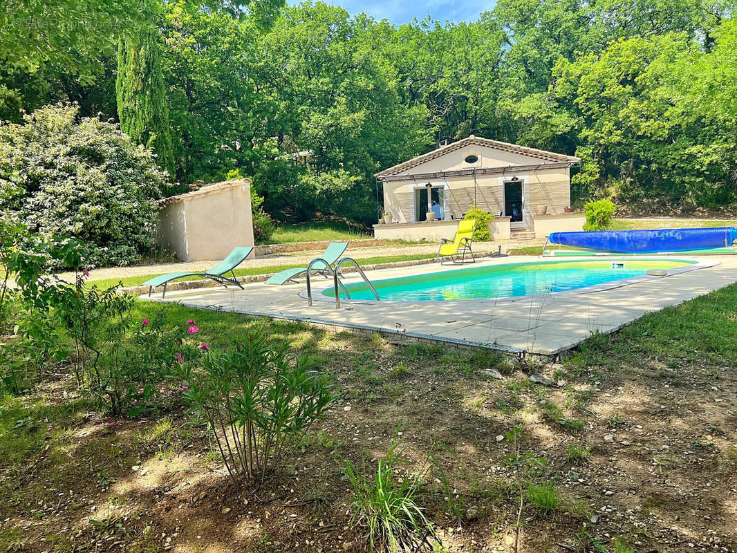 Maison à GRIGNAN