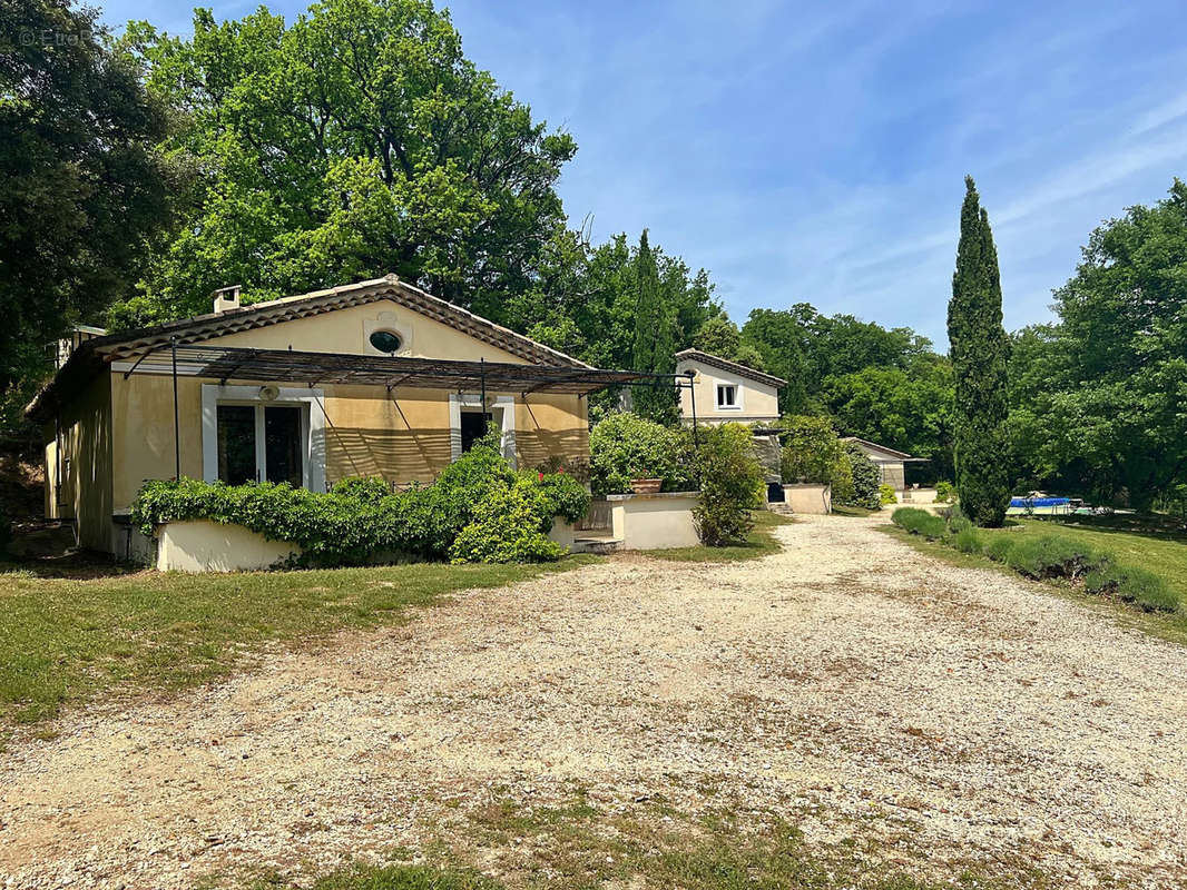 Maison à GRIGNAN