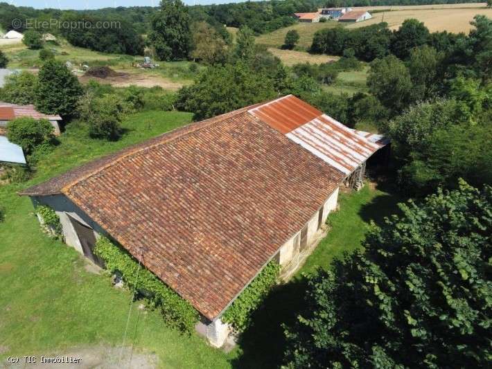 Maison à CHAMPAGNE-MOUTON