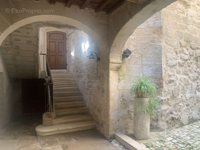 Appartement à UZES