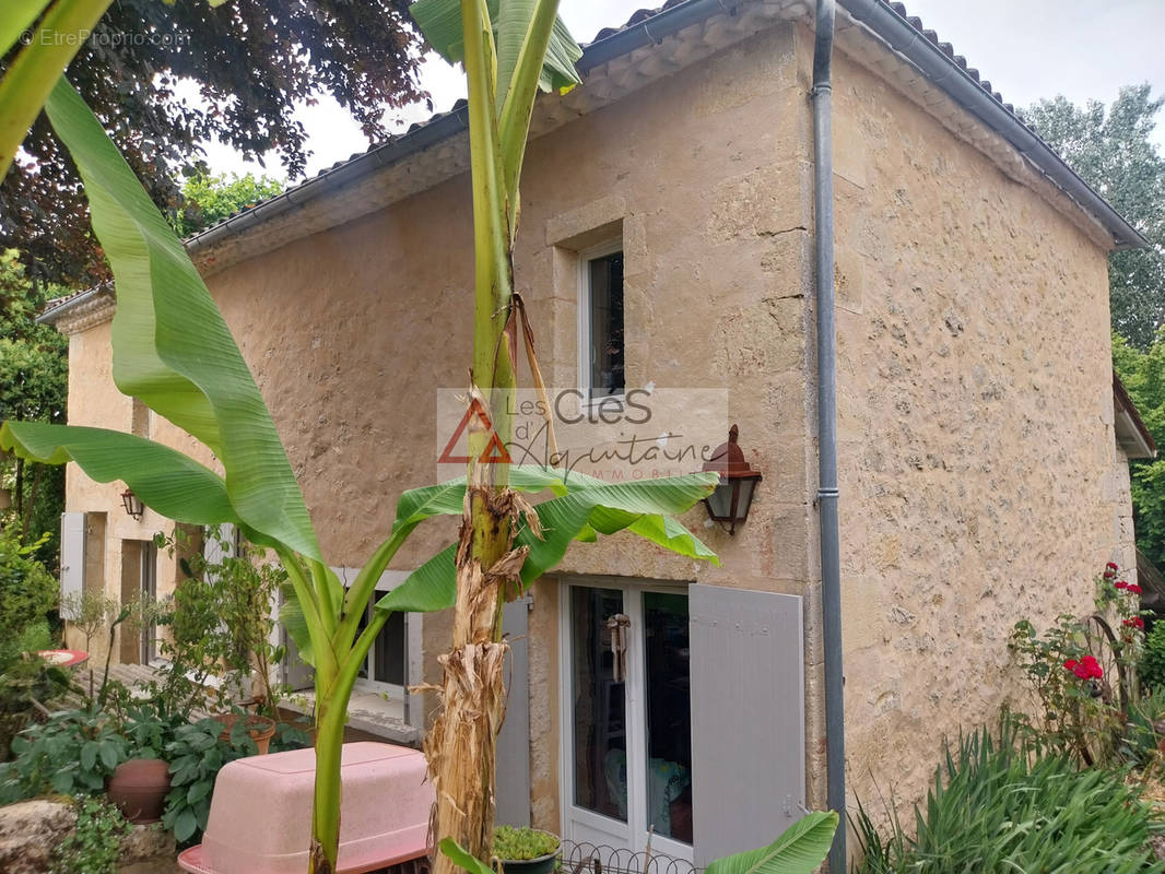 Maison à ESCOUSSANS