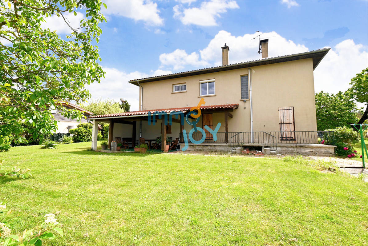 Maison à SAINTE-FOY-D&#039;AIGREFEUILLE