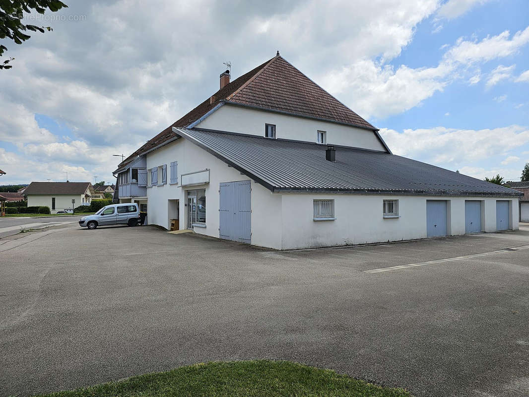 Appartement à AVOUDREY