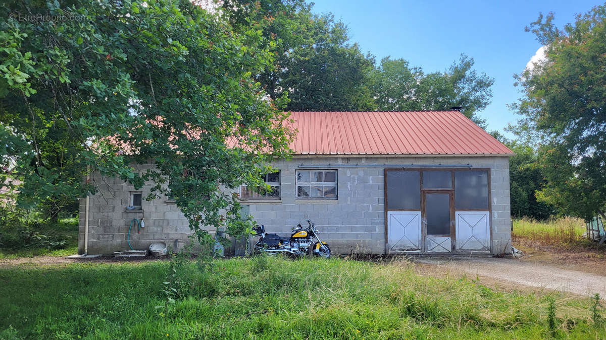 Autre à TOCANE-SAINT-APRE