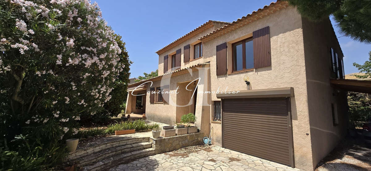 Maison à SIX-FOURS-LES-PLAGES