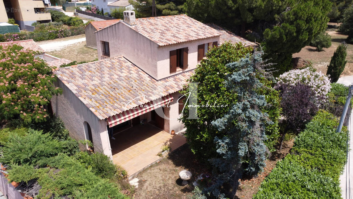 Maison à SIX-FOURS-LES-PLAGES