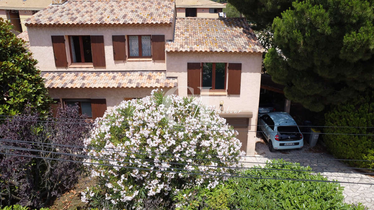 Maison à SIX-FOURS-LES-PLAGES