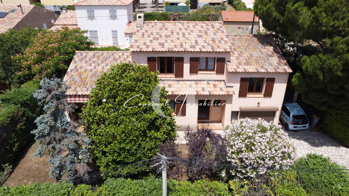 Maison à SIX-FOURS-LES-PLAGES