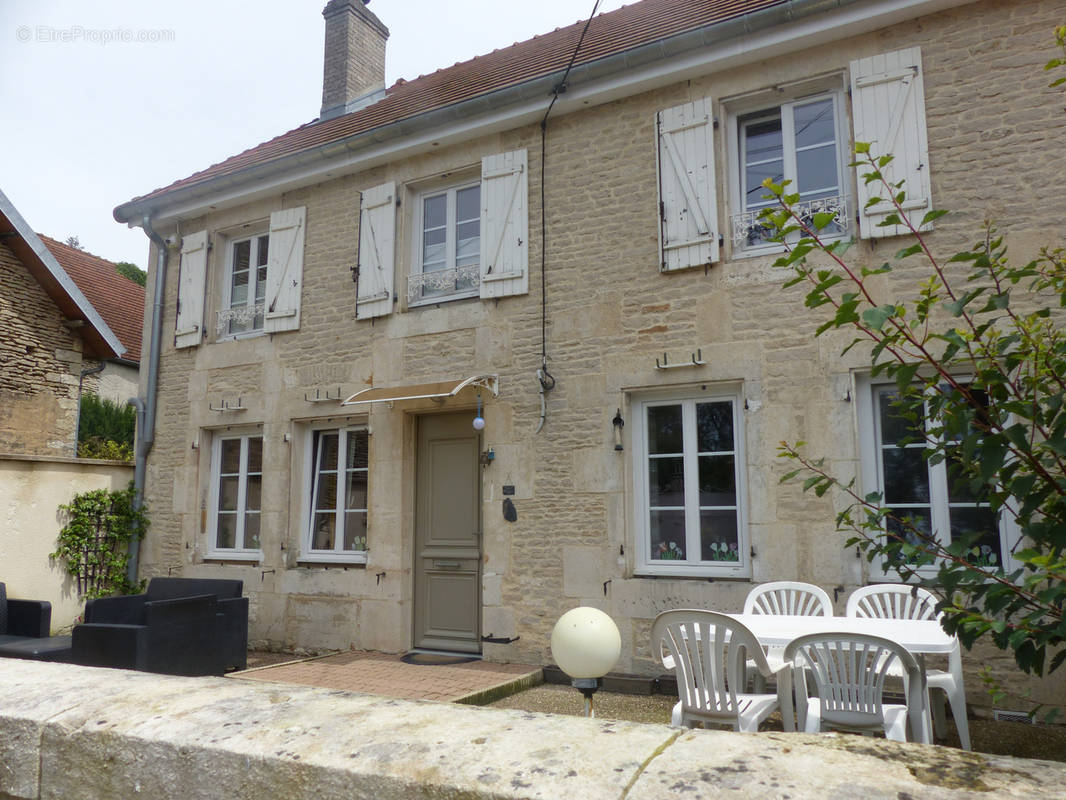 Maison à VILLIERS-SUR-SUIZE