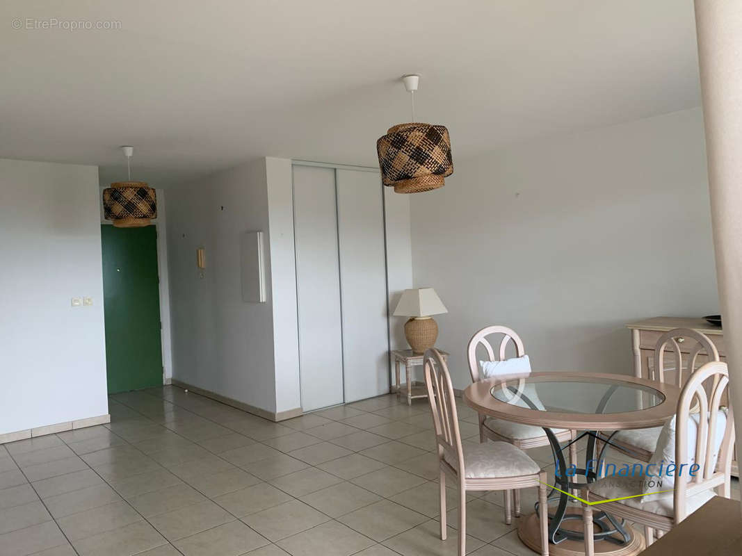 Appartement à SAINT-DENIS