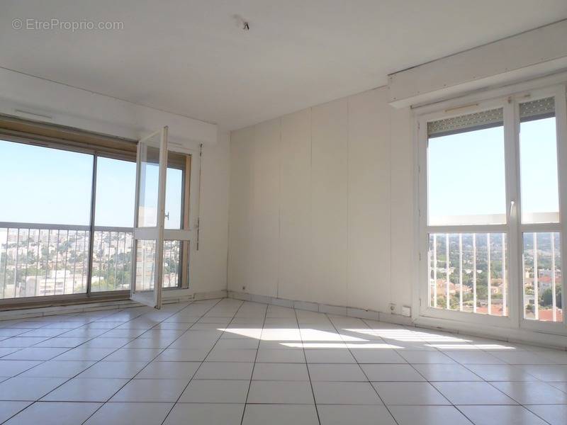 Appartement à MARSEILLE-10E