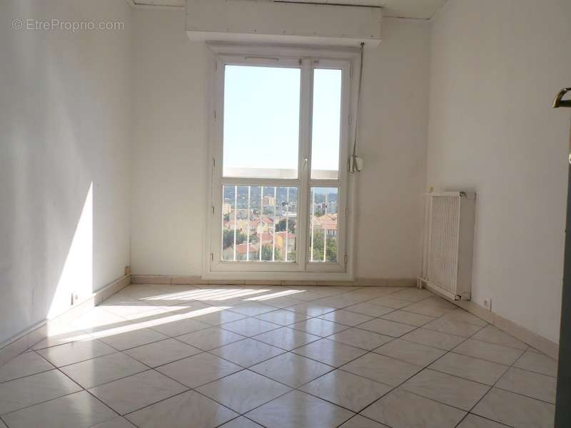 Appartement à MARSEILLE-10E