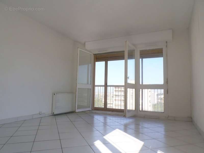 Appartement à MARSEILLE-10E