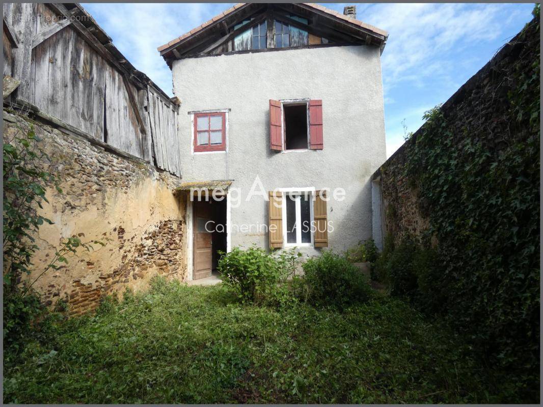 Maison à SAINT-LOUBOUER