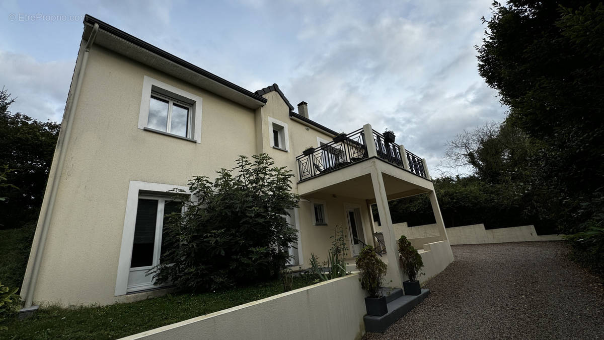 Maison à AUXERRE