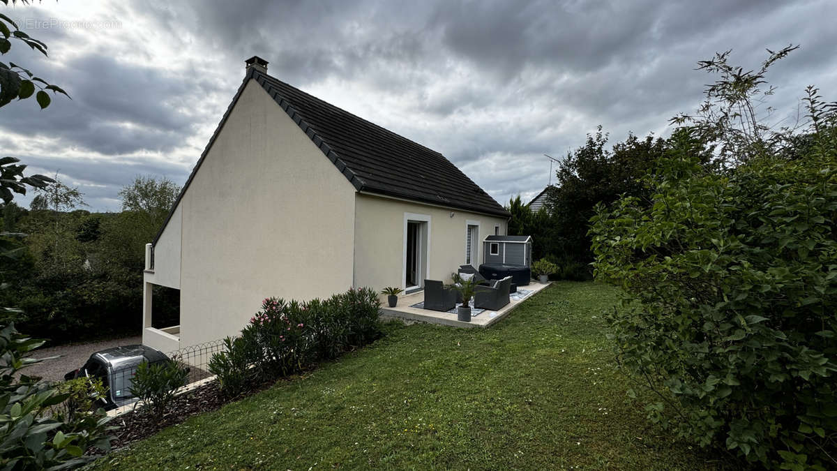 Maison à AUXERRE