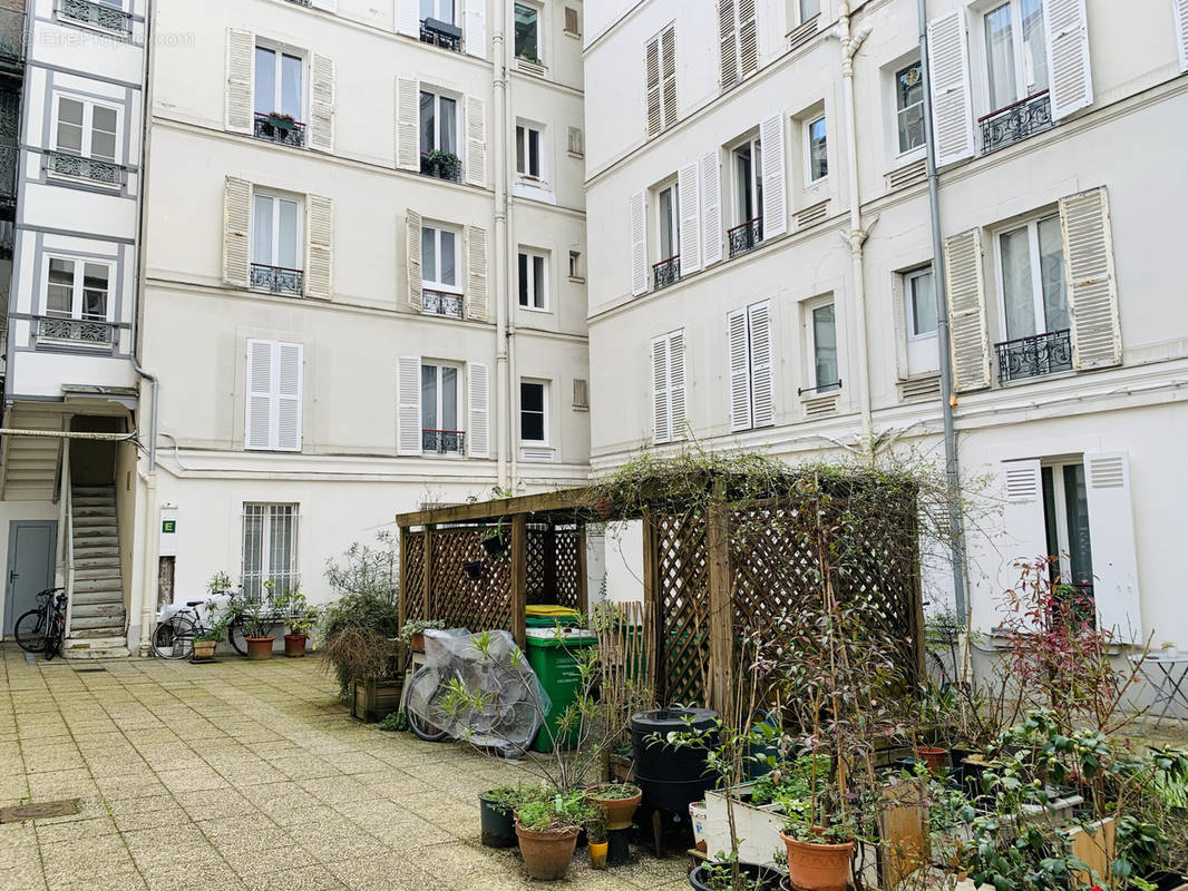 Appartement à PARIS-15E