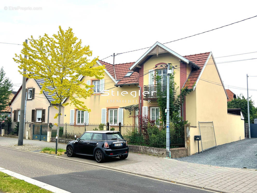 Vue extérieure - Maison à ILLKIRCH-GRAFFENSTADEN