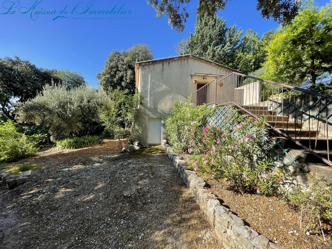 Maison à BOISSET-ET-GAUJAC