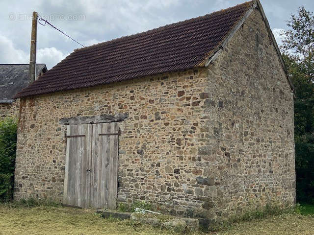 Maison à SAINT-JEAN-SUR-MAYENNE