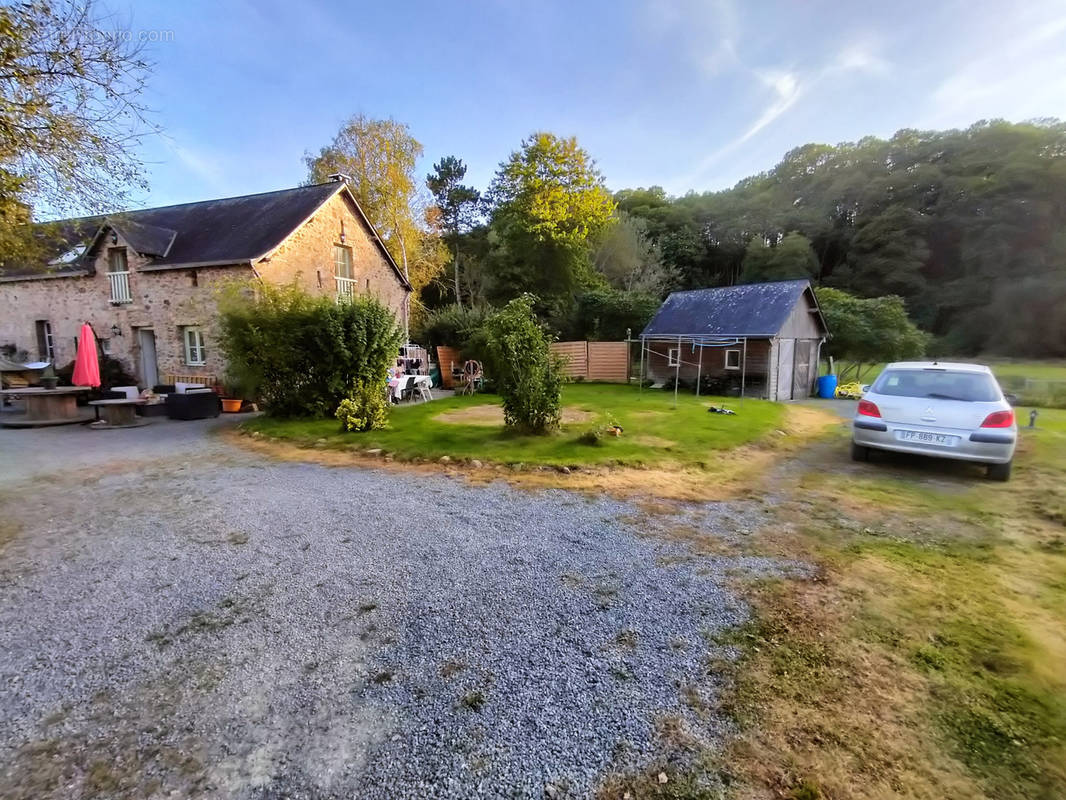 Maison à SAINT-JEAN-SUR-MAYENNE