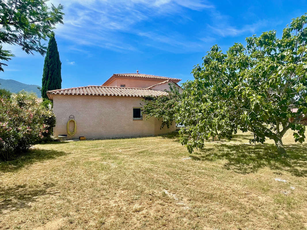 Maison à MONTESQUIEU-DES-ALBERES