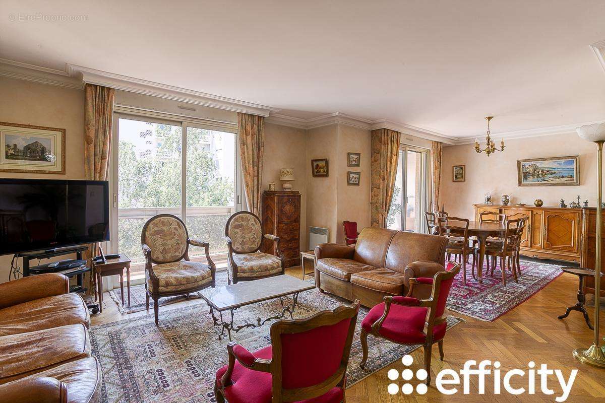 Appartement à LYON-6E