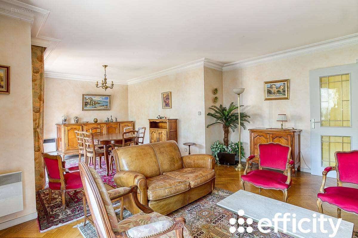 Appartement à LYON-6E