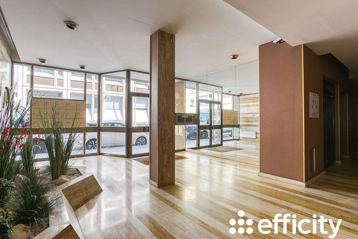 Appartement à LYON-6E