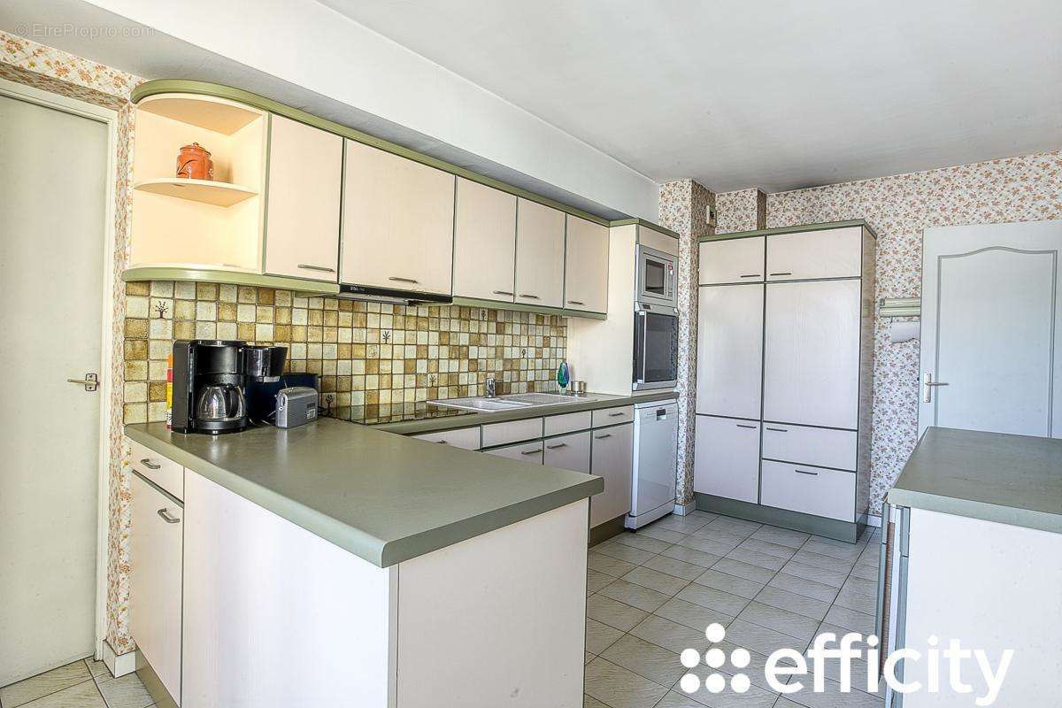 Appartement à LYON-6E