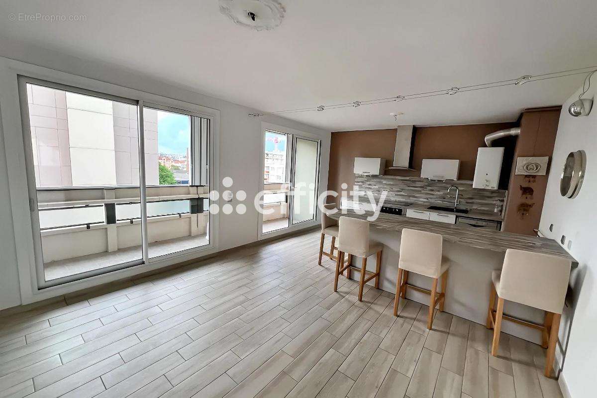 Appartement à VILLEURBANNE