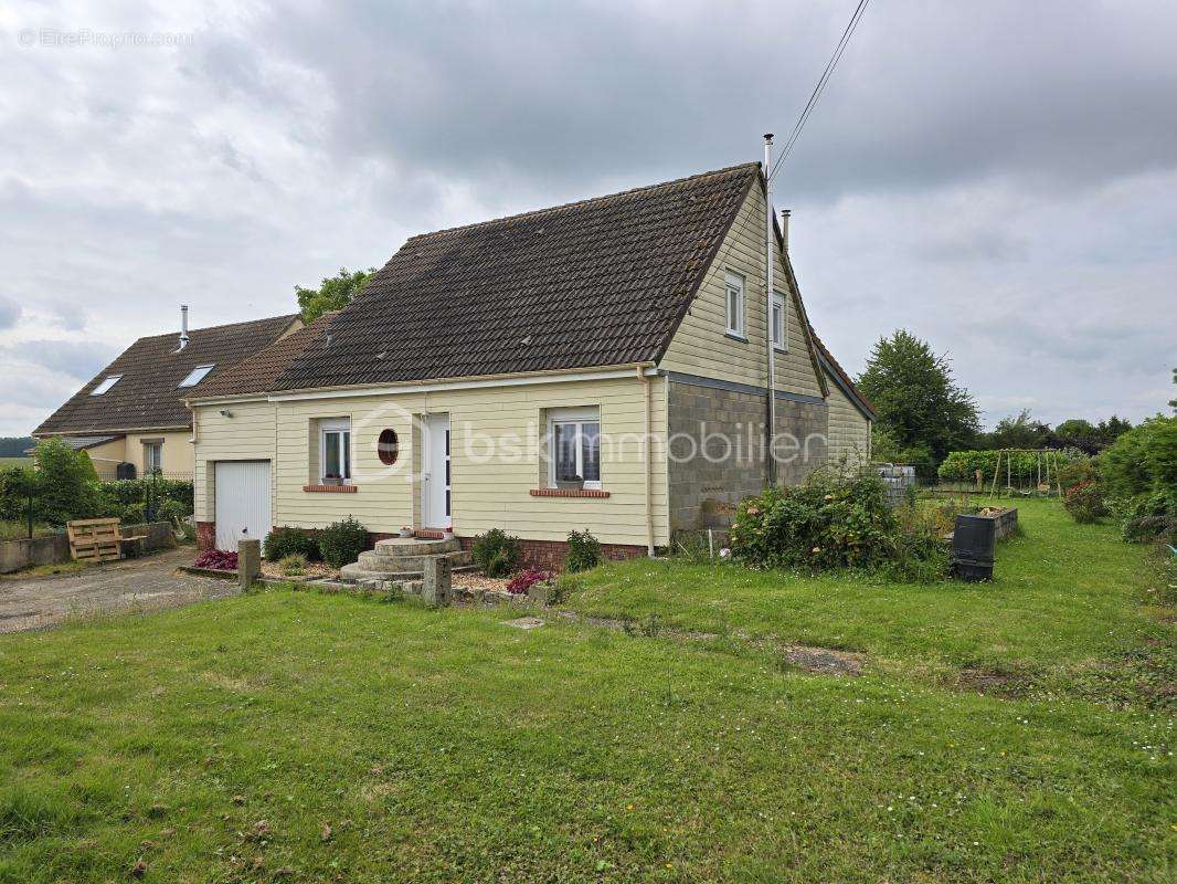 Maison à CREVECOEUR-LE-GRAND