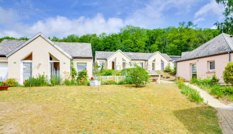 Maison à BOURG-ET-COMIN