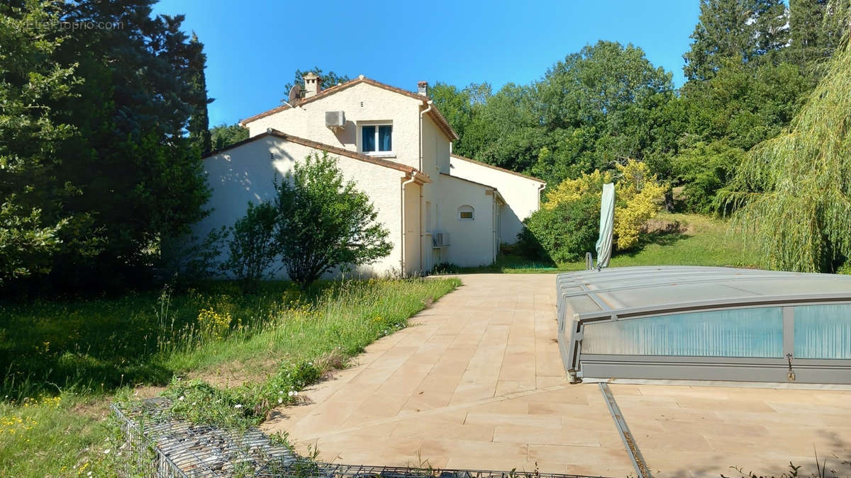 Maison à LAMALOU-LES-BAINS