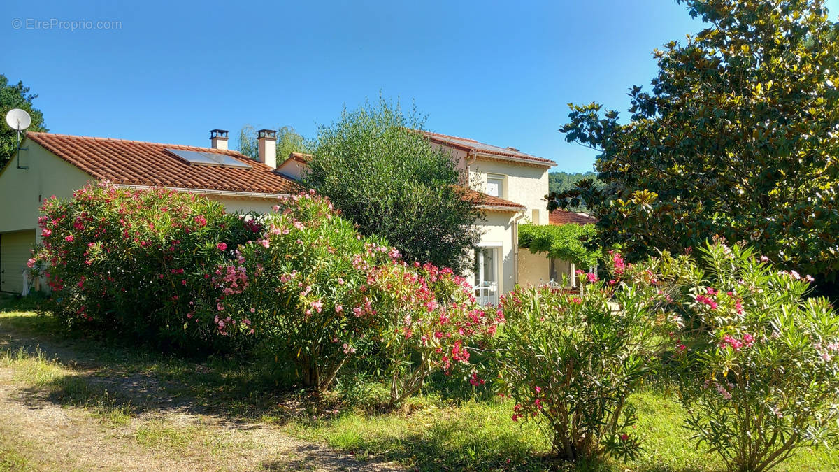 Maison à LAMALOU-LES-BAINS