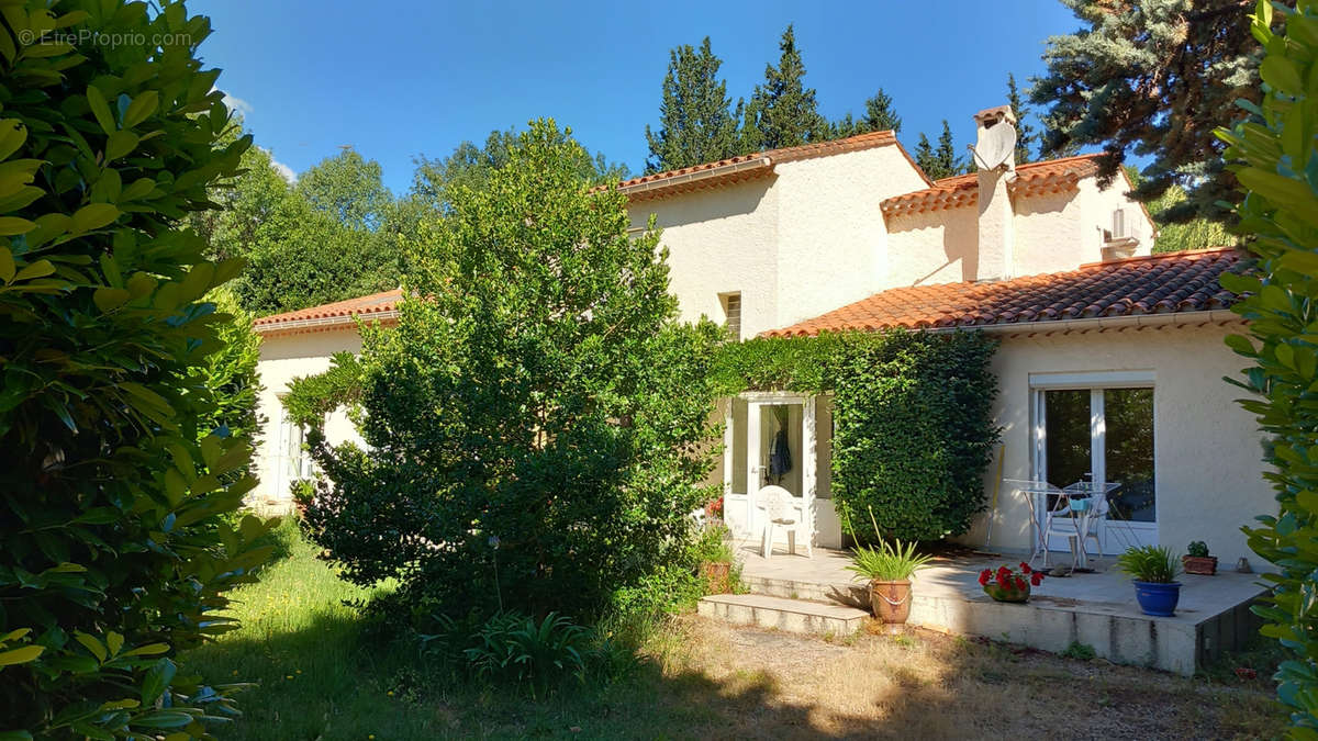 Maison à LAMALOU-LES-BAINS