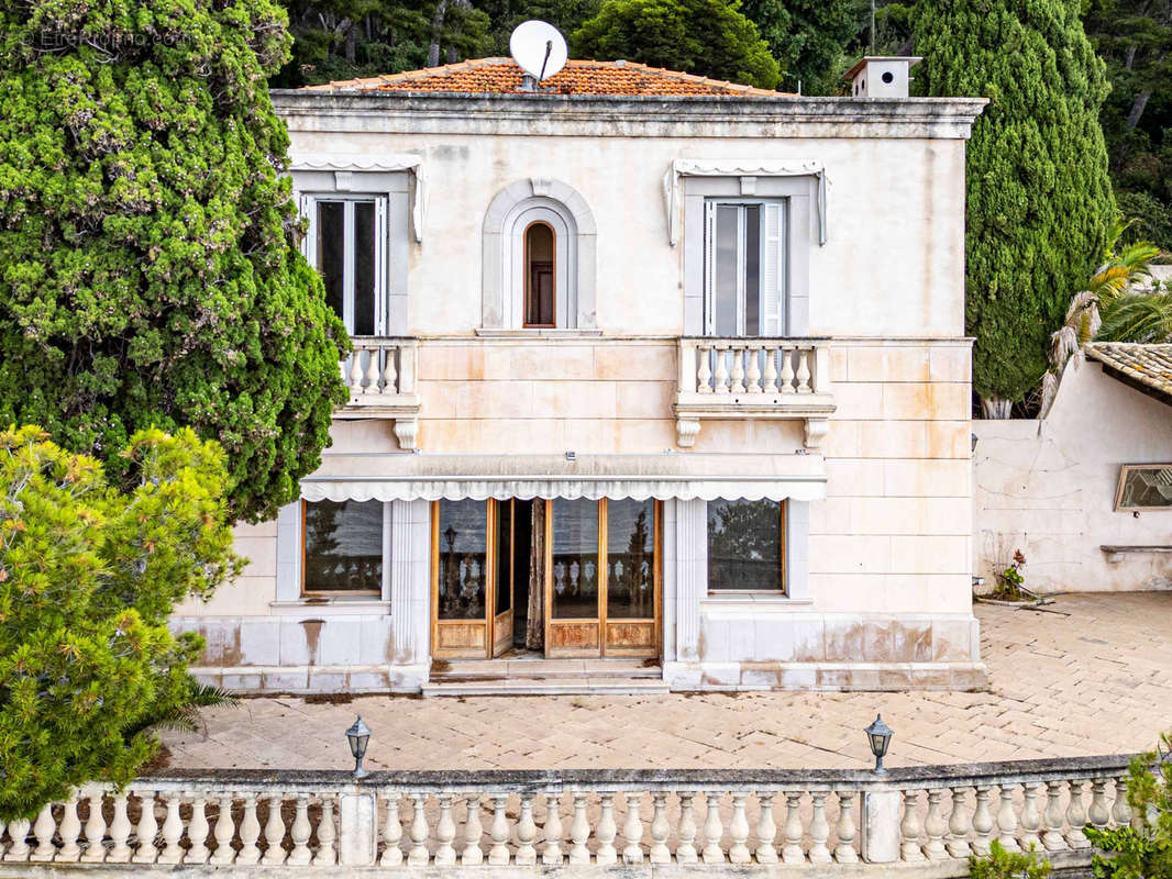 Maison à ROQUEBRUNE-CAP-MARTIN