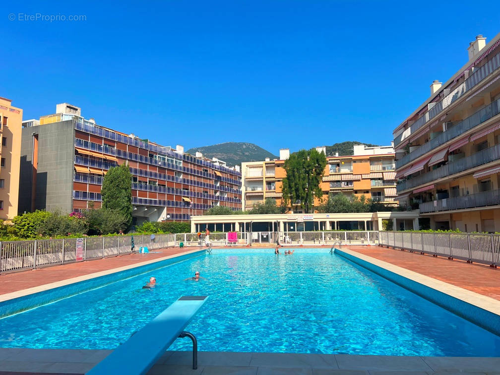 Appartement à ROQUEBRUNE-CAP-MARTIN