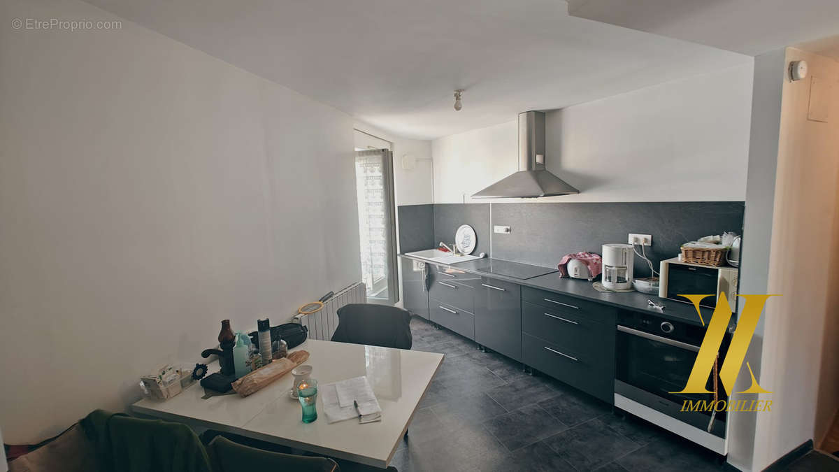 Cuisine Appt 3 - Appartement à EPERNAY