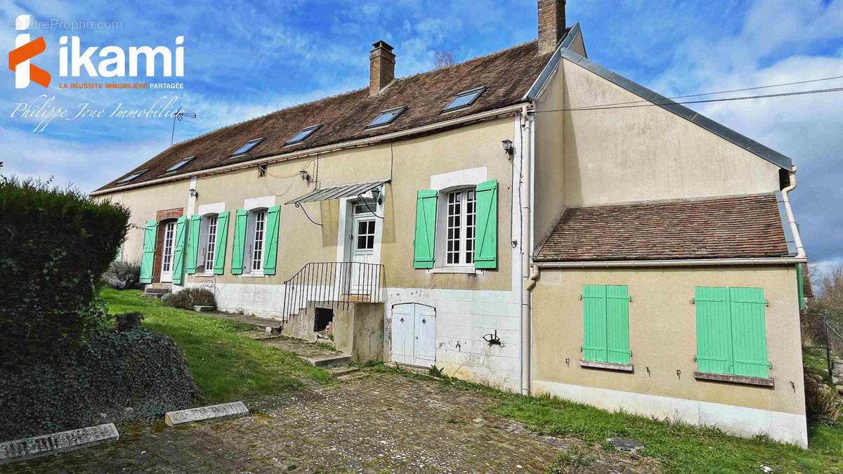 Maison à RIGNY-LE-FERRON