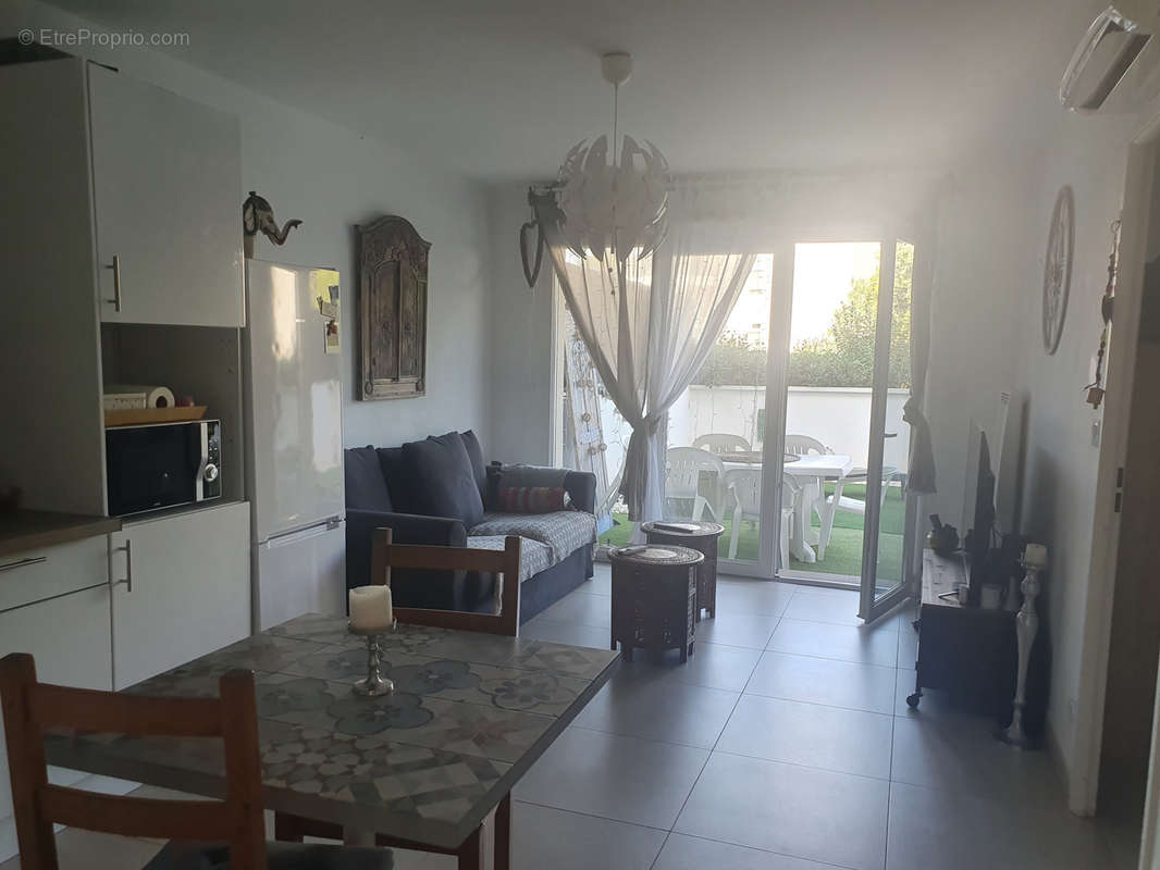 Appartement à LA LONDE-LES-MAURES