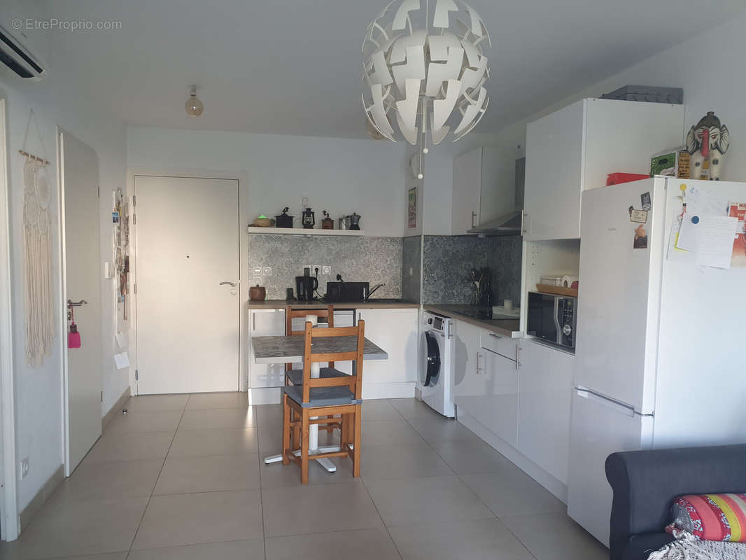 Appartement à LA LONDE-LES-MAURES